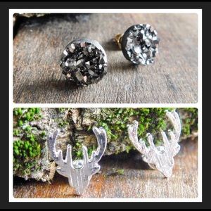 Bundle of agate deer silver earrings